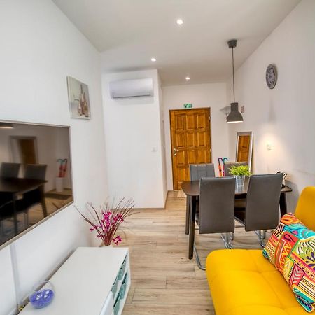 Apartment Grace, Feel At Home - Away From Home Split Buitenkant foto