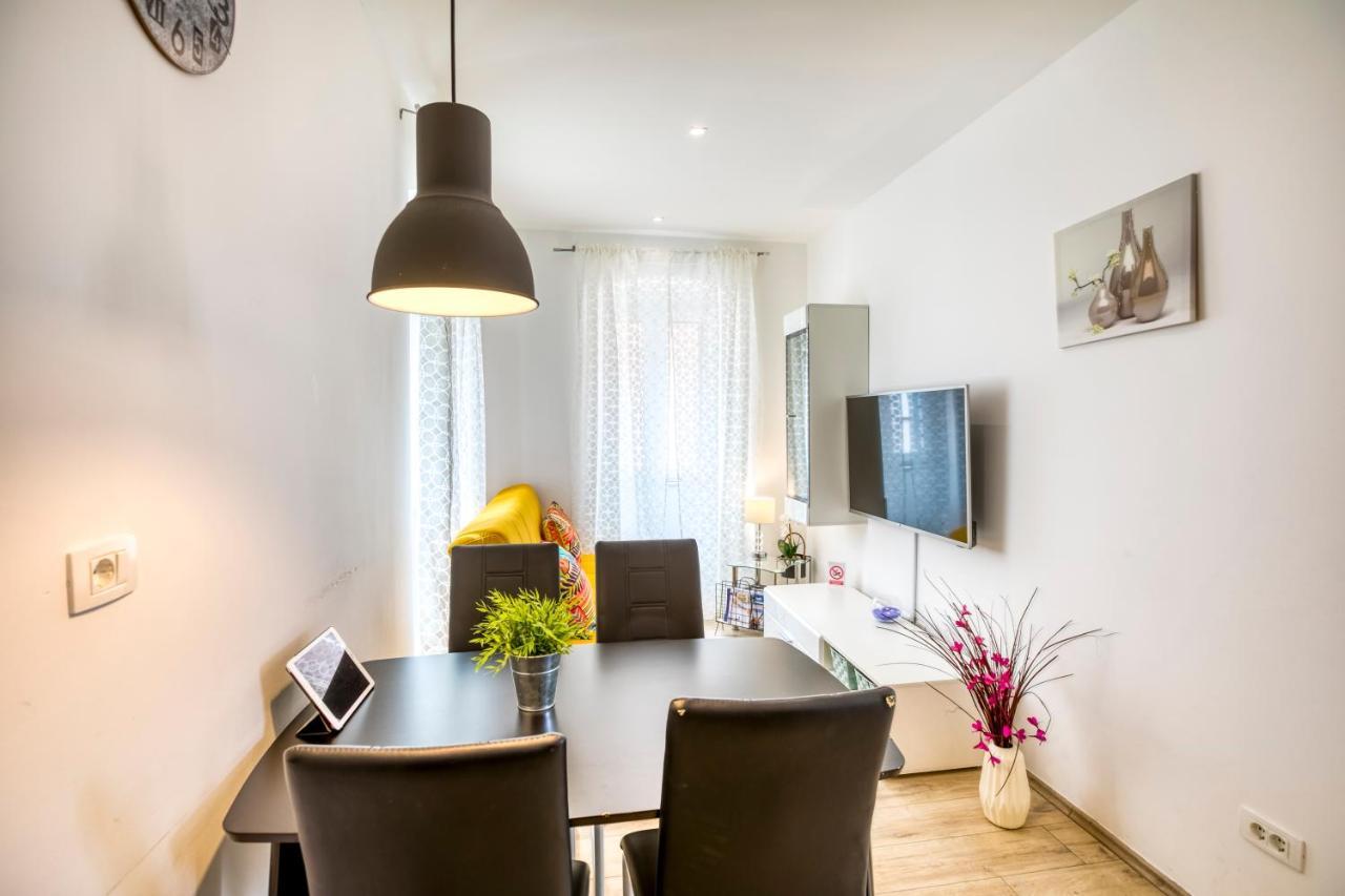 Apartment Grace, Feel At Home - Away From Home Split Buitenkant foto