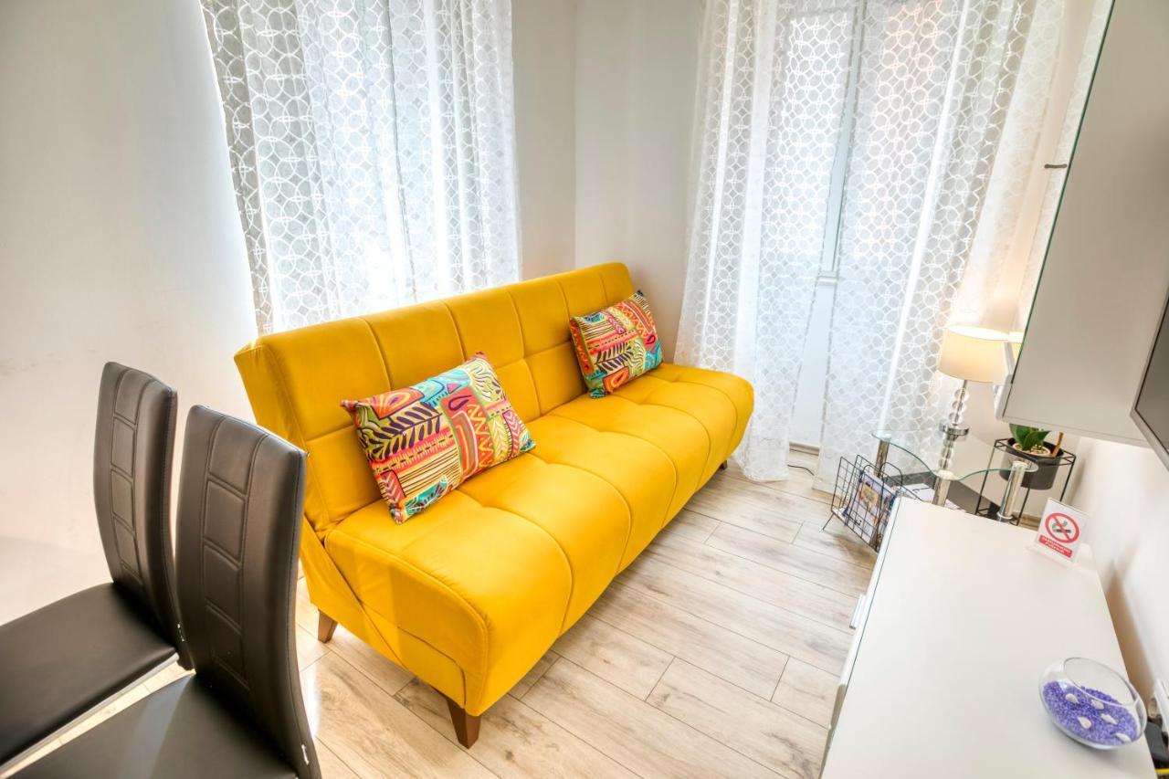 Apartment Grace, Feel At Home - Away From Home Split Buitenkant foto