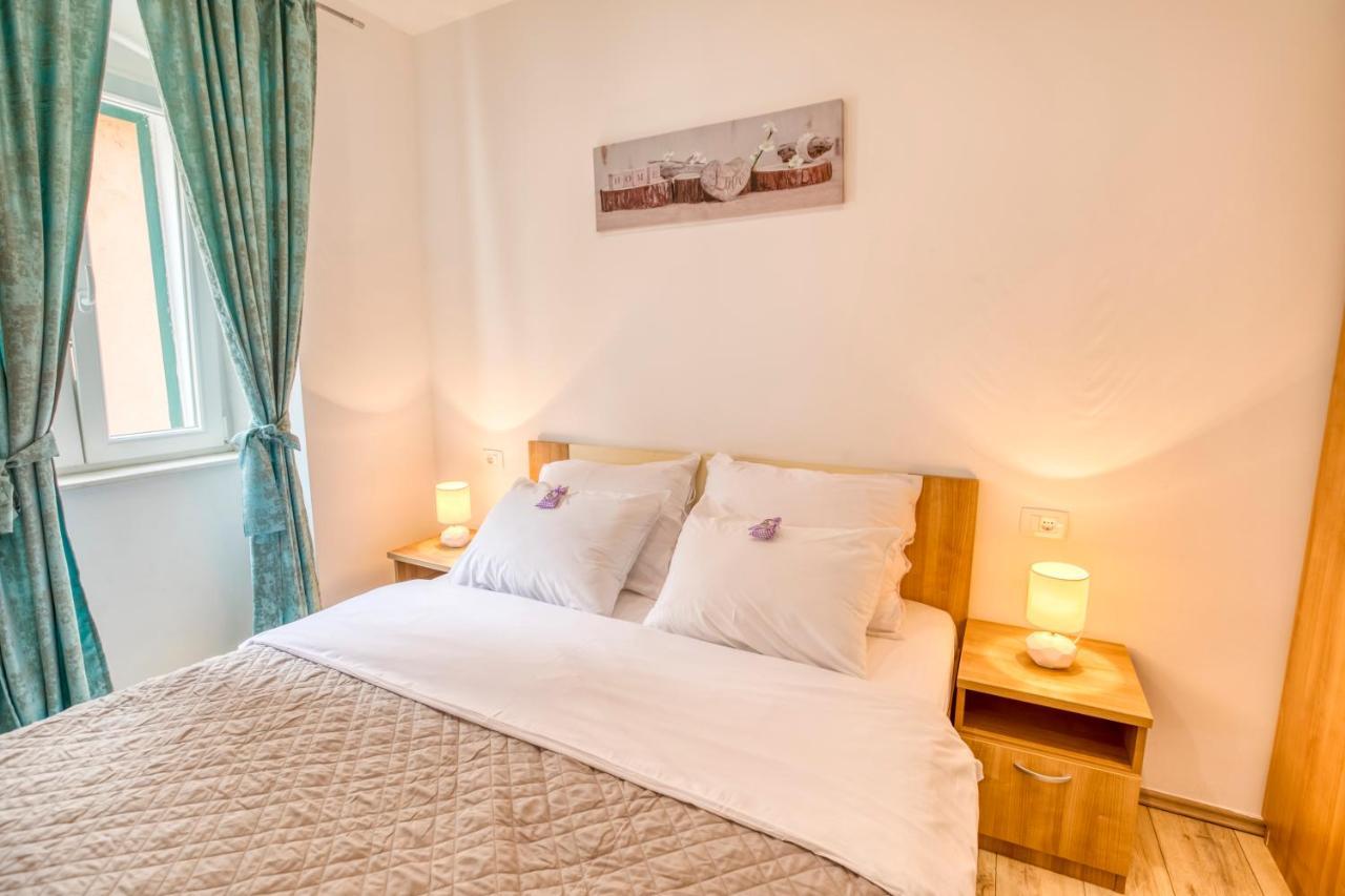Apartment Grace, Feel At Home - Away From Home Split Buitenkant foto