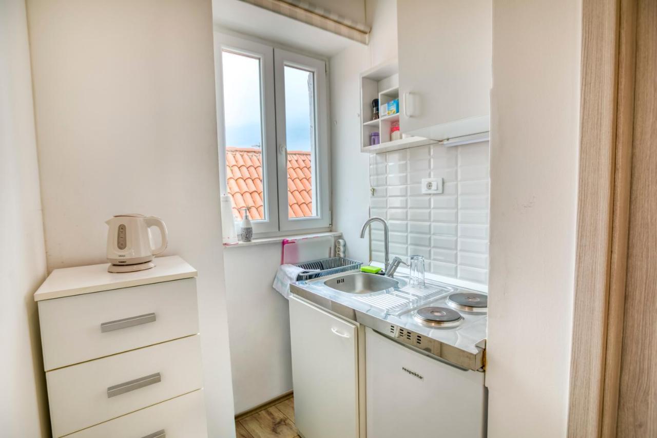 Apartment Grace, Feel At Home - Away From Home Split Buitenkant foto